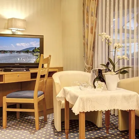 Zum Wiesengrund Hotel Heimbuchenthal