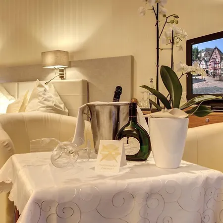 Hotel Zum Wiesengrund 3*