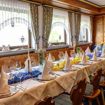 Zum Wiesengrund 3* Heimbuchenthal