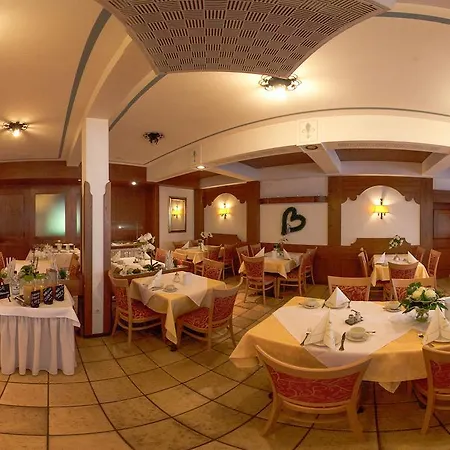 Zum Wiesengrund Hotel 3*