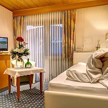 Zum Wiesengrund 3* Heimbuchenthal