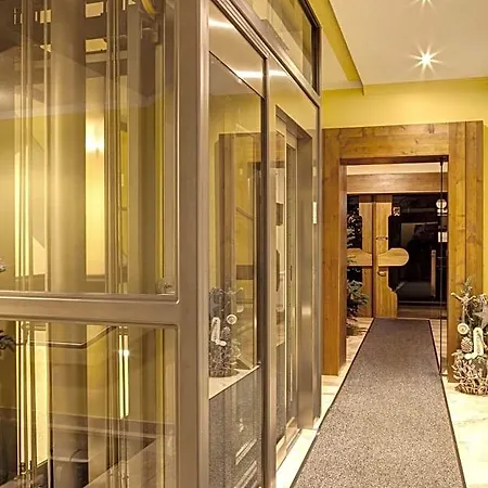 Zum Wiesengrund Hotel 3*