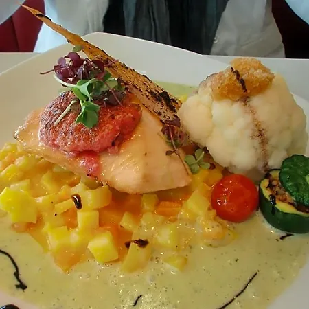 Hotel Zum Wiesengrund 3*